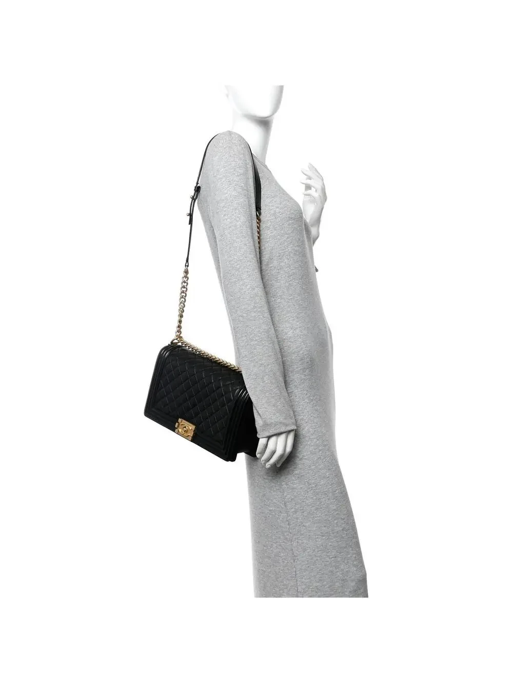 Chanel Caviar Quilted New Medium Boy #321970C45B